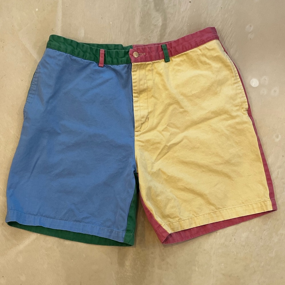 Mens Vineyard Vines shorts size 36